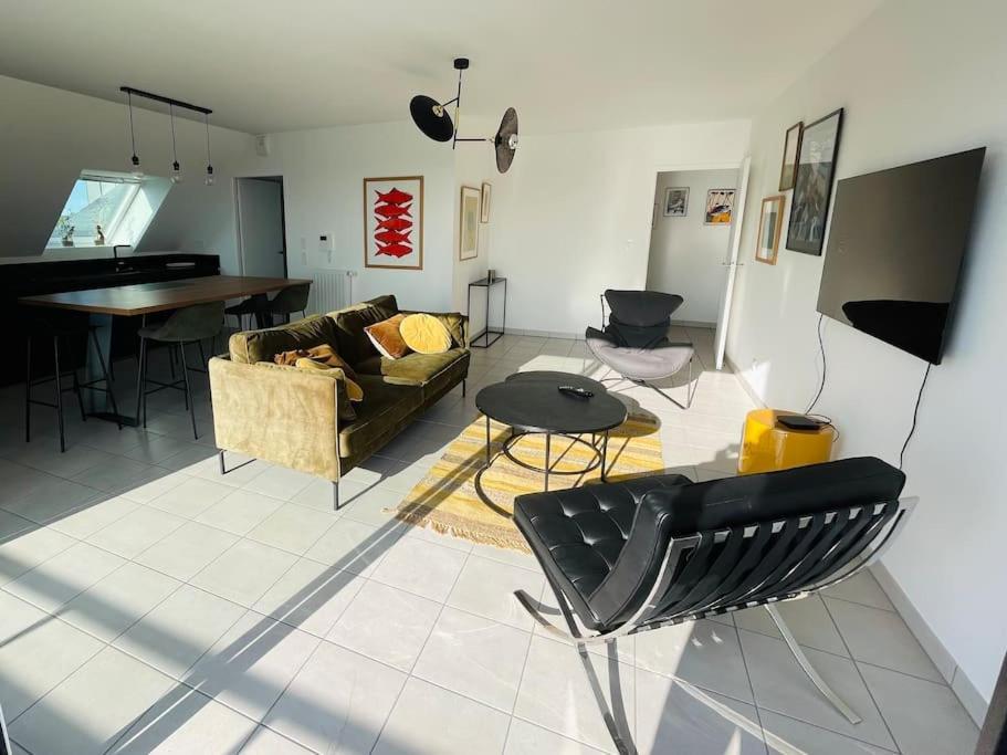 Appartement Lumineux Et Spacieux, Terrasse Et Parking Prive Конкарно Екстериор снимка